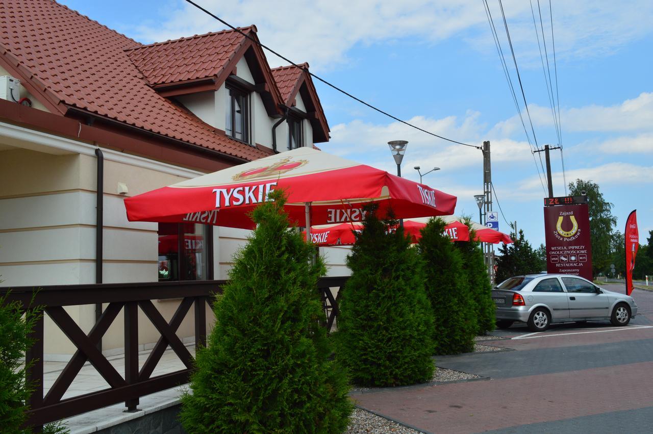 Hotel Zajazd Zlota Podkowa Wrocki Exterior foto