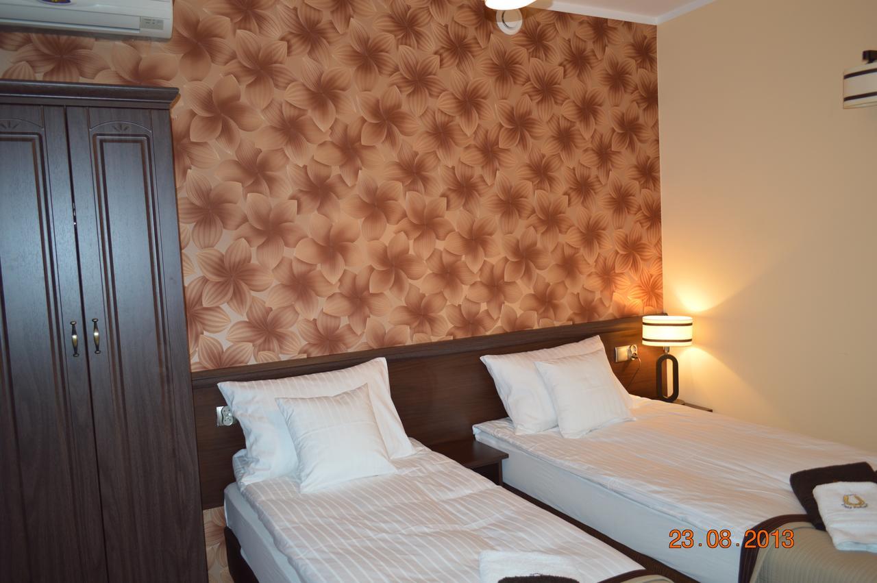 Hotel Zajazd Zlota Podkowa Wrocki Habitación foto