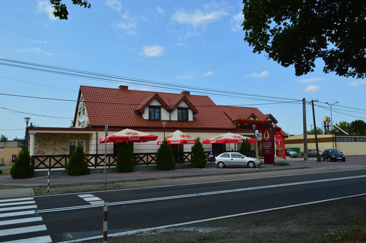 Hotel Zajazd Zlota Podkowa Wrocki Exterior foto